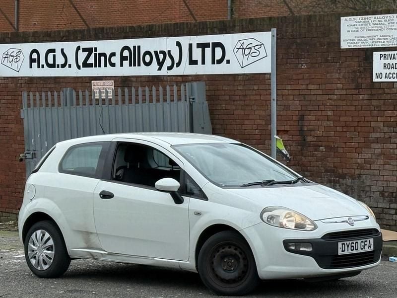 Used Fiat Punto Evo Active 77 HP (56 kW) 2010 White Hatchback