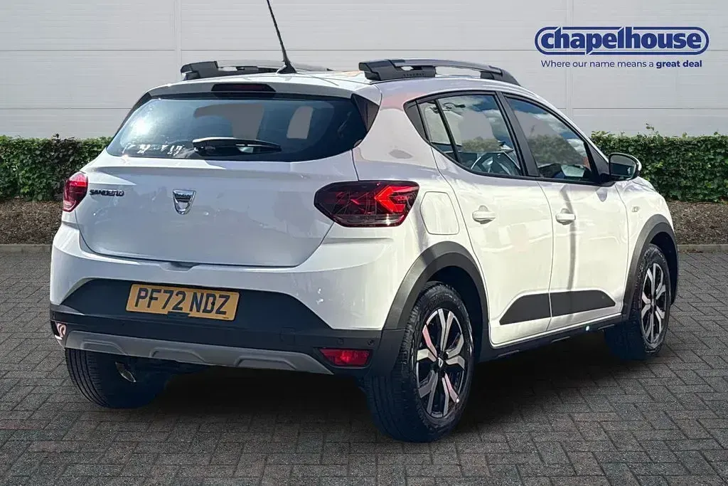 Used Dacia Sandero Prestige 90 HP (66 kW) 2022 White Hatchback