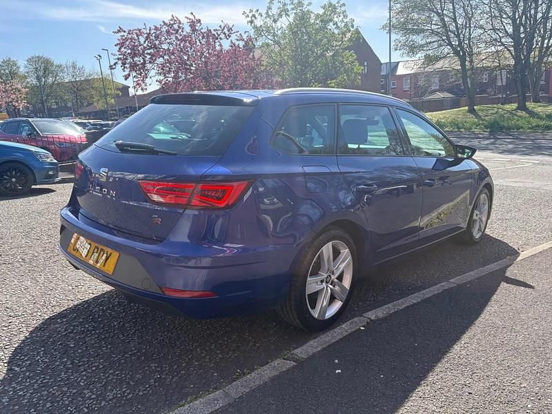 Used Seat Leon FR 150 HP (110 kW) 2019 Blue Estate