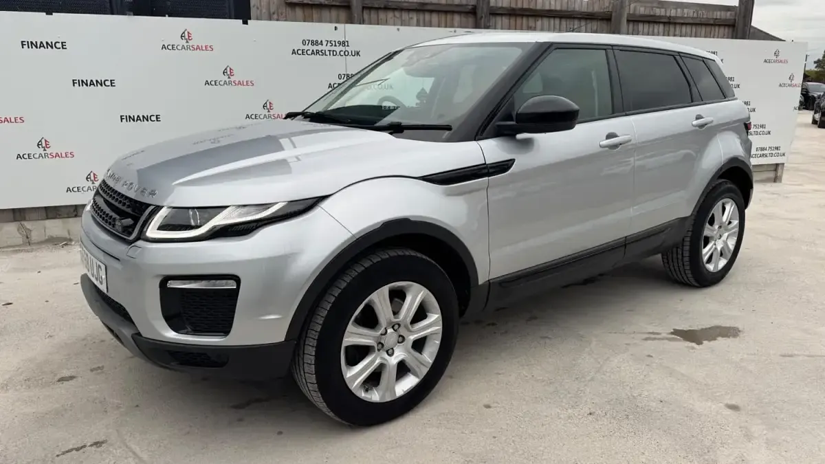 Używany Land Rover Range Rover evoque SE 180 KM (132 kW) 2018 Srebrny SUV