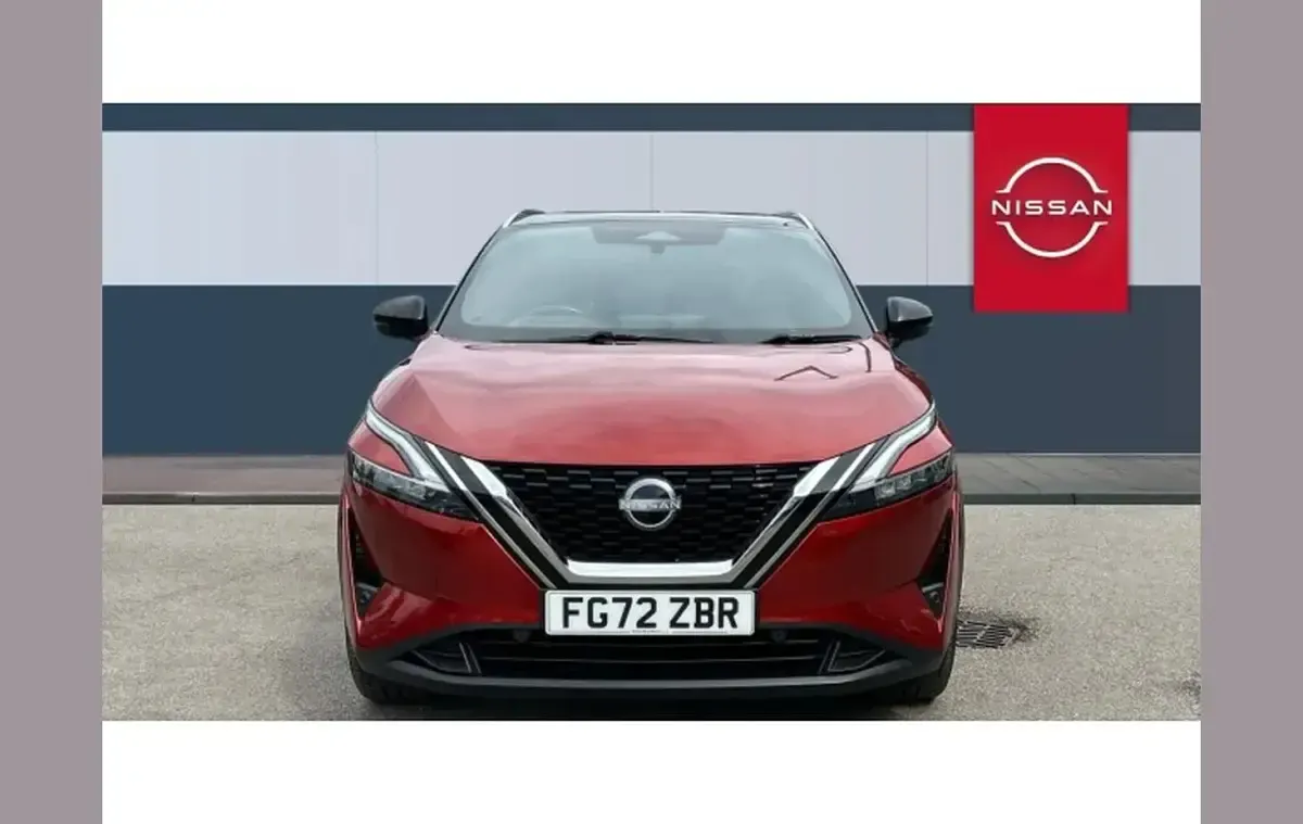 Used Nissan Qashqai Tekna 155 HP (114 kW) 2022 Red SUV