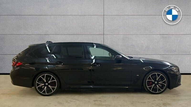 Used BMW 520 M Sport 187 HP (137 kW) 2024 Black Estate