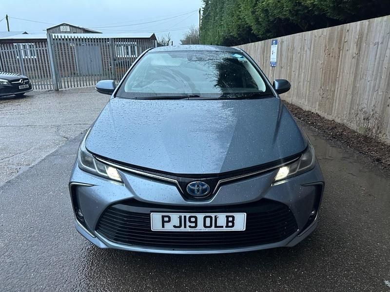 Used Toyota Corolla 122 HP (89 kW) 2019 Grey Sedan