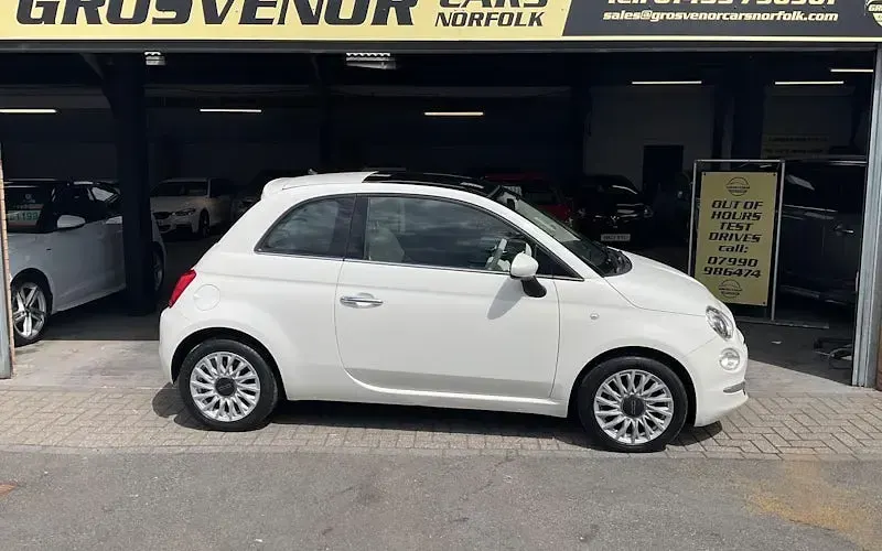 Used Fiat 500 Lounge 69 HP (50 kW) 2019 Hatchback
