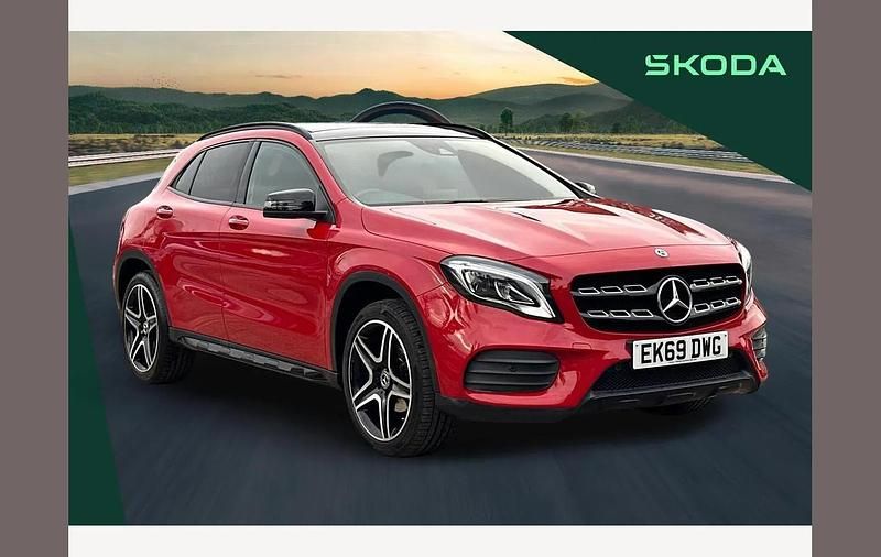 Used Mercedes GLA200 AMG line 156 HP (114 kW) 2019 Red SUV