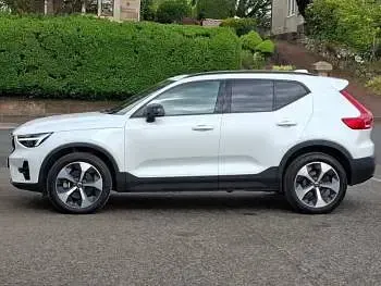 Used Volvo XC40 Ultimate 197 HP (144 kW) 2024 White SUV