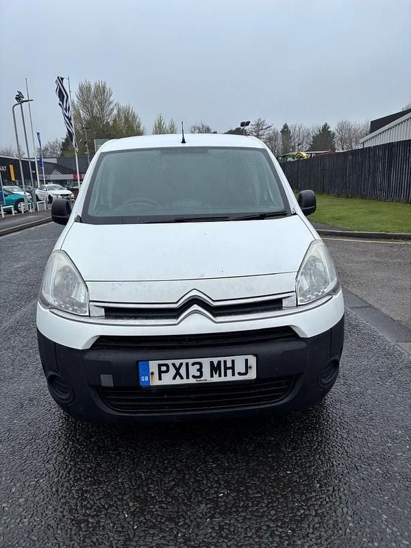 Used Citroën Berlingo 75 HP (55 kW) 2013 White MPV