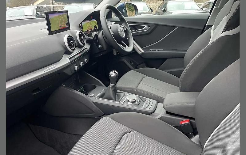 Used Audi Q2 Sport 147 HP (108 kW) 2021 Blue SUV