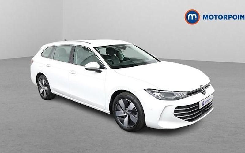 Used VW Passat Life 204 HP (150 kW) 2025 White Estate