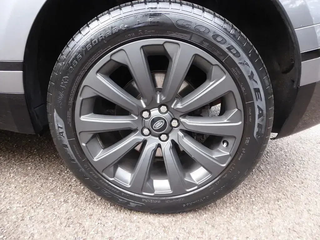 Used Land Rover Range Rover Velar SE Dynamic 404 HP (297 kW) 2022 Grey SUV