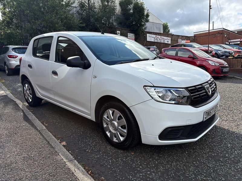 White Used 2017 Dacia Sandero Ambiance Hatchback | £6,495 (Expensive) - Image 1/4