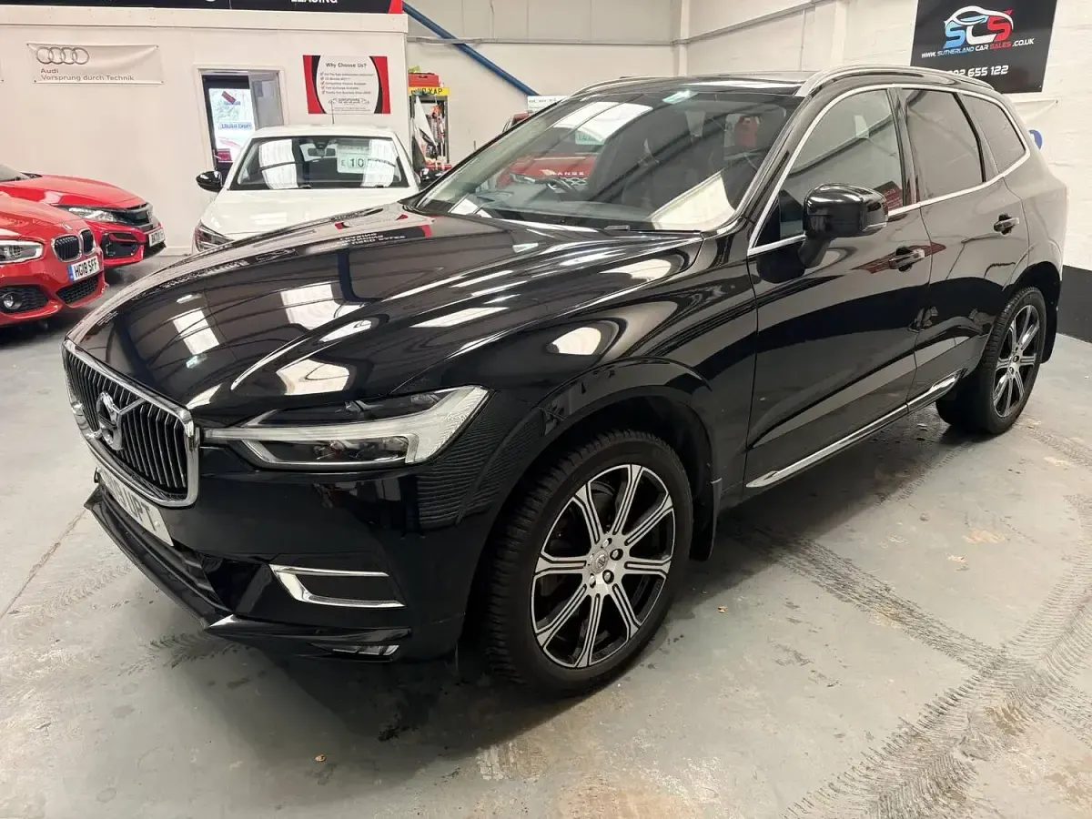 Used Volvo XC60 Inscription 232 HP (170 kW) 2019 Black SUV