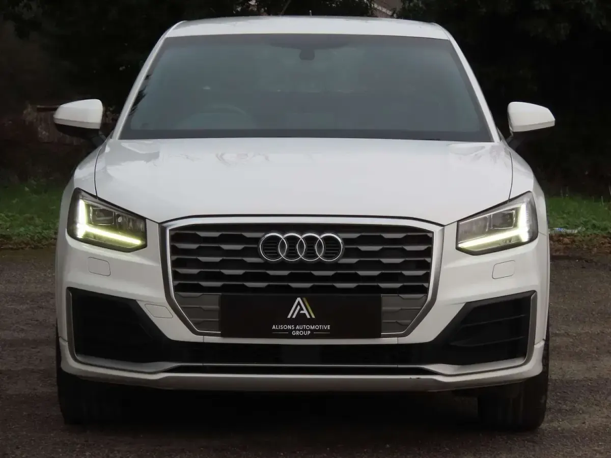 Used Audi Q2 S-Line 116 HP (85 kW) 2020 White SUV