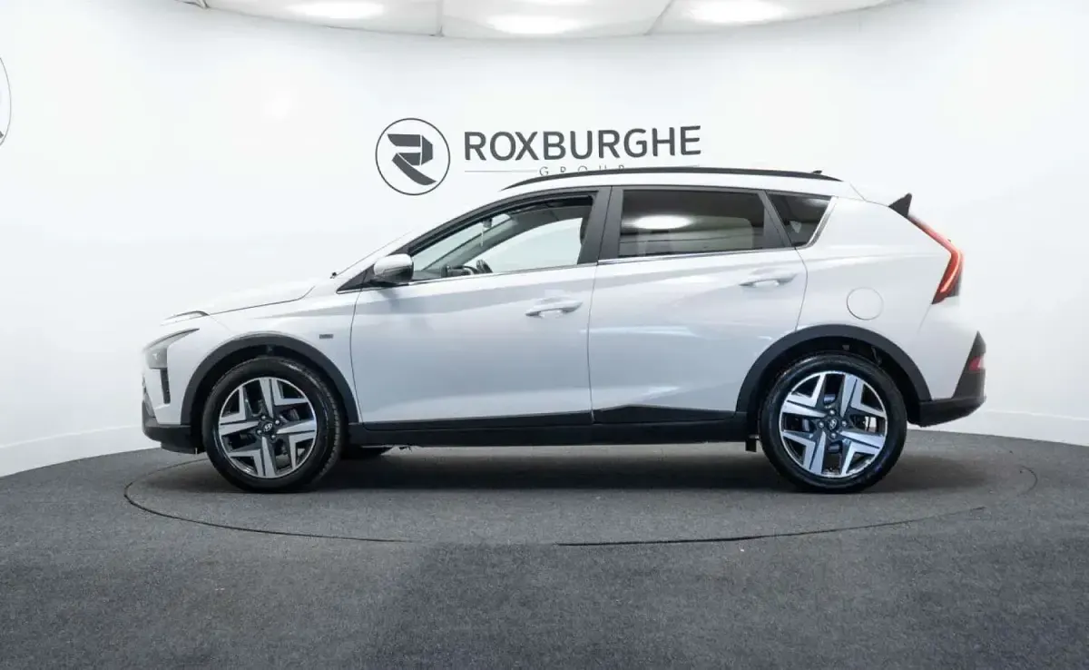 Begagnad Hyundai Bayon Premium 100 HK (73 kW) 2022 Vit SUV