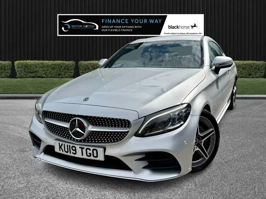 Used Mercedes C220 AMG Line Premium 194 HP (142 kW) 2019 Silver Coupe