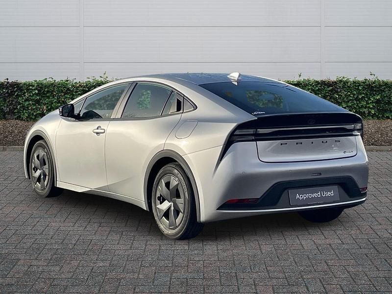 Used Toyota Prius Design 2024 Silver Hatchback