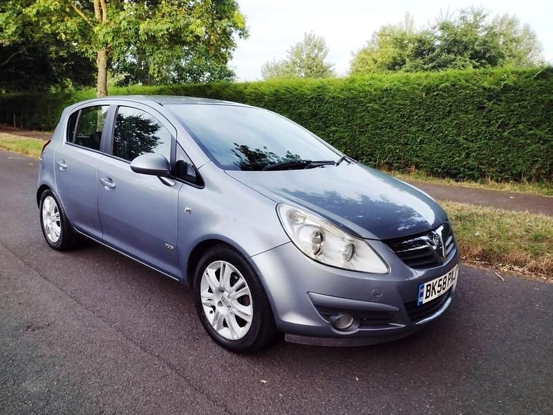 Silver Used 2008 Vauxhall Corsa Design Edition Hatchback | £1,695 - Image 1/4