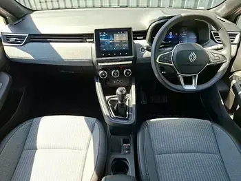 Used Renault Clio Techno 90 HP (66 kW) 2025 Grey Hatchback