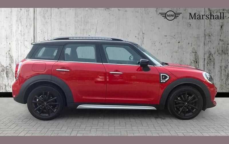 Used Mini Cooper S Countryman Sport 192 HP (141 kW) 2019 Chili red SUV