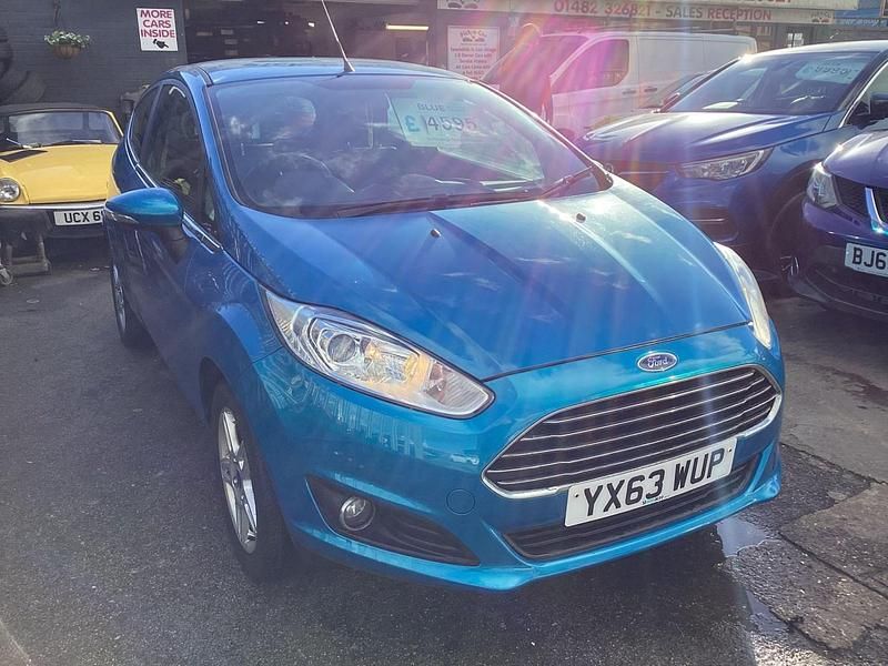 Used Ford Fiesta Zetec 2013 Blue Hatchback