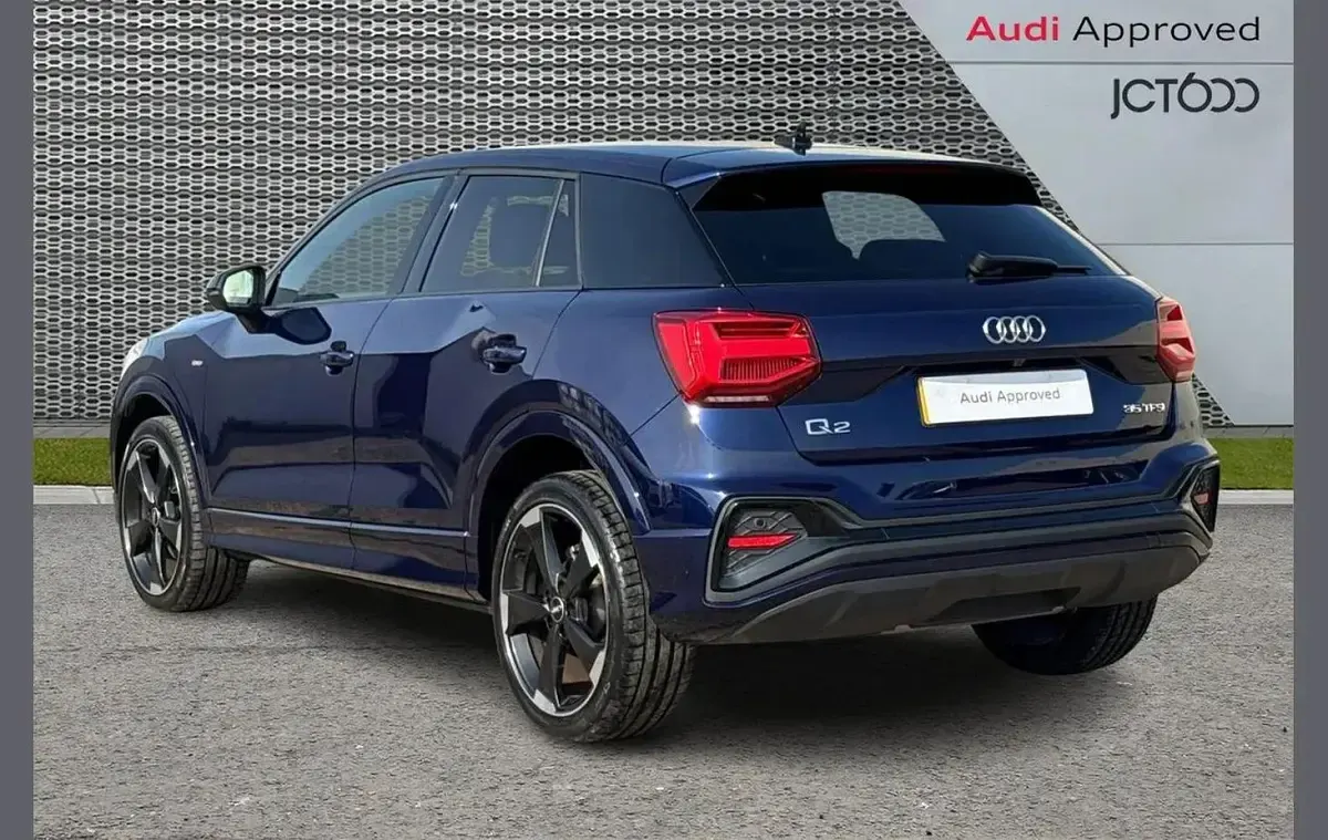 Used Audi Q2 Black Edition 147 HP (108 kW) 2023 Blue SUV