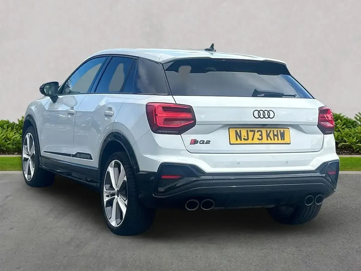 Used Audi SQ2 Black Edition 300 HP (220 kW) 2023 White SUV