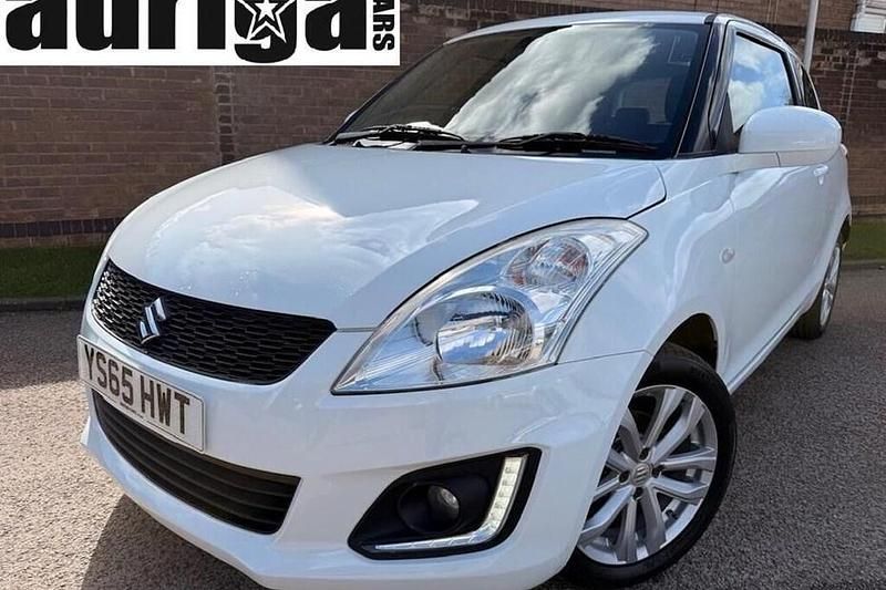 Used Suzuki Swift SZ3 93 HP (68 kW) 2015 White Hatchback