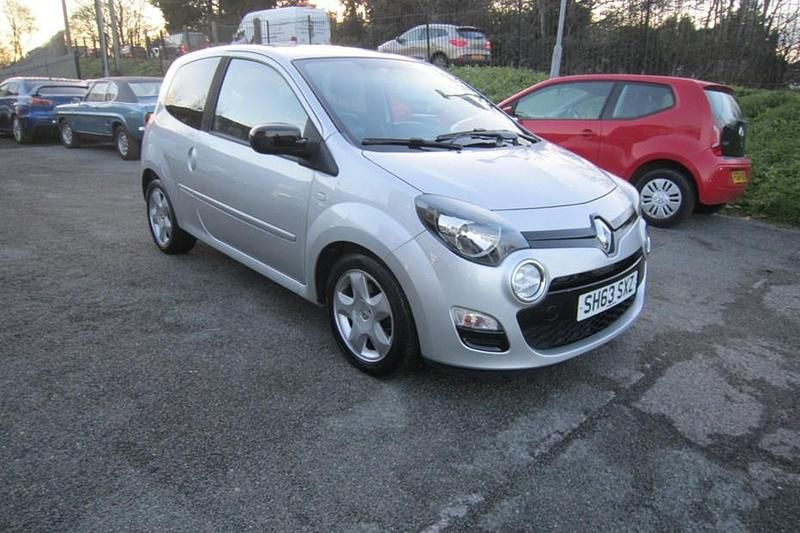 Silver Used 2013 Renault Twingo Dynamique Hatchback | £3,495 (Fair price) - Image 1/1