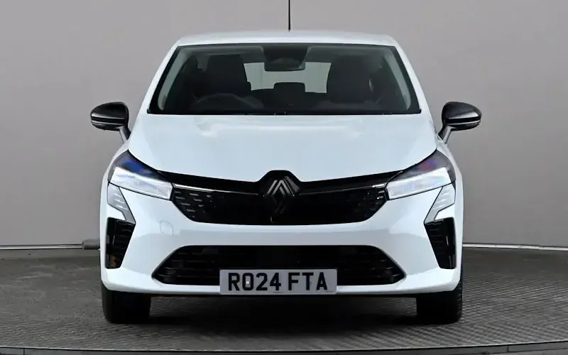Used Renault Clio Evolution 143 HP (105 kW) 2025 Hatchback