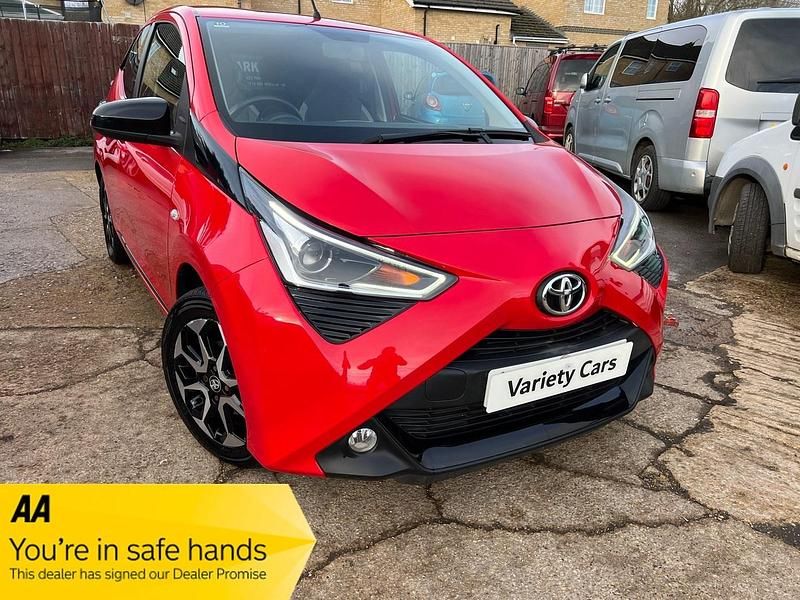 Used Toyota Aygo Trend 72 HP (52 kW) 2020 Red Hatchback