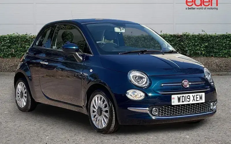 Used Fiat 500 Lounge 69 HP (50 kW) 2019 Hatchback