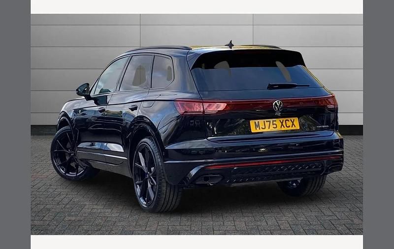 Used VW Touareg R 462 HP (339 kW) 2025 Grenadilla black SUV