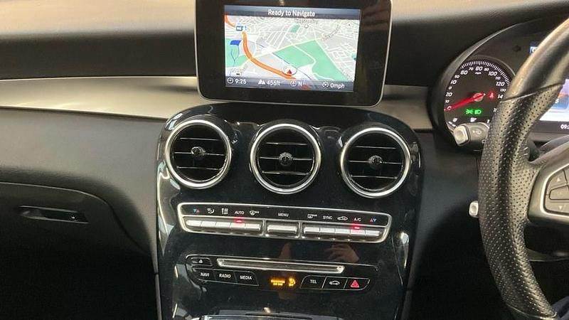 Used Mercedes GLC250 Urban 2019 Blue SUV