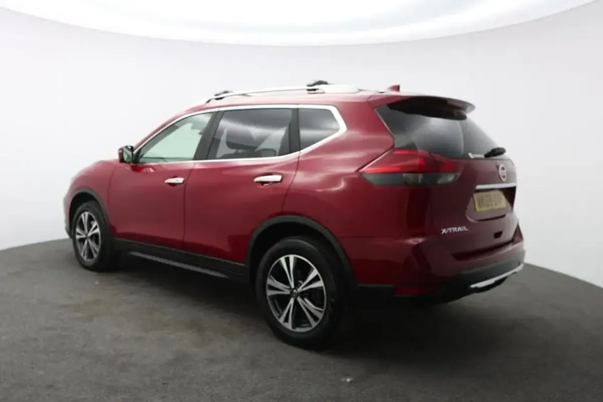 Used Nissan X-Trail N-Connecta 148 HP (108 kW) 2020 Red SUV