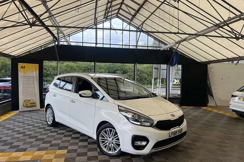 White Used 2018 Kia Carens 3 MPV | £9,995 (Fair price) - Image 1/1