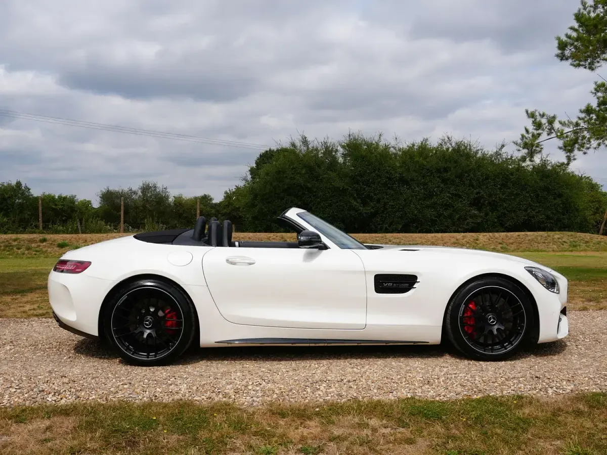 Used Mercedes AMG GT AMG 557 HP (409 kW) 2017 White Cabriolet