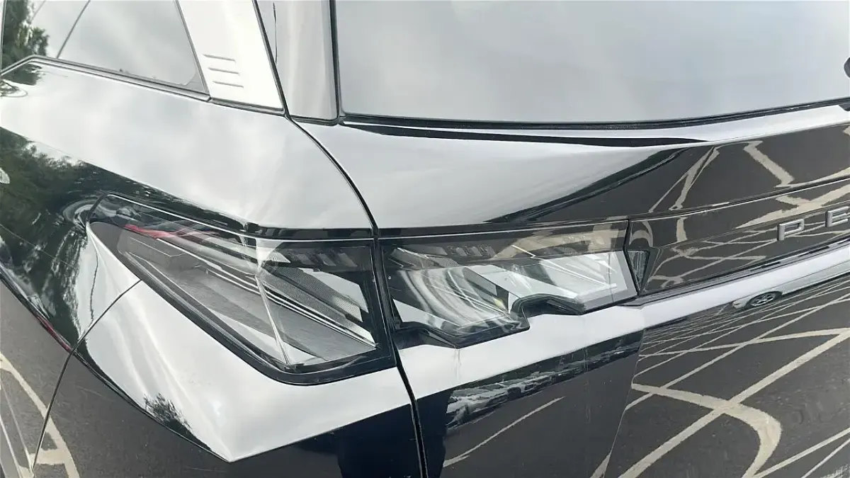 Used Peugeot 5008 GT 134 HP (98 kW) 2025 Black SUV