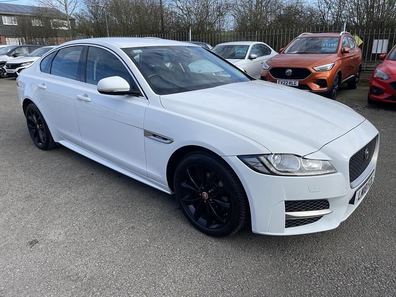 Used Jaguar XF R-Sport 200 HP (147 kW) 2018 White Sedan