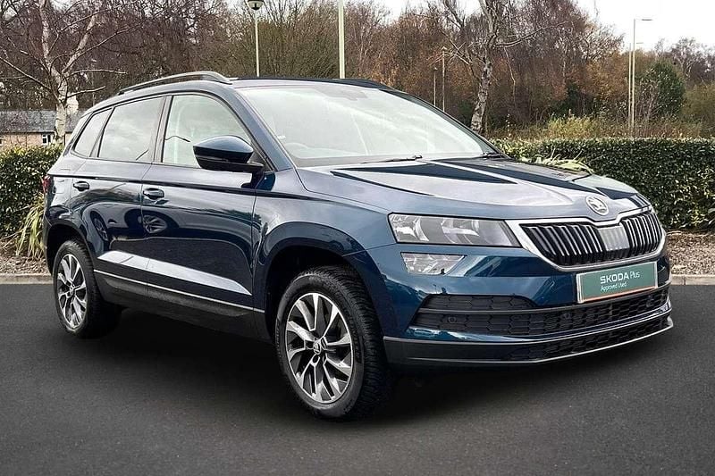 Petrol blue metallic Used 2021 Skoda Karoq SE Drive SUV | £17,200 (Fair price) - Image 1/4