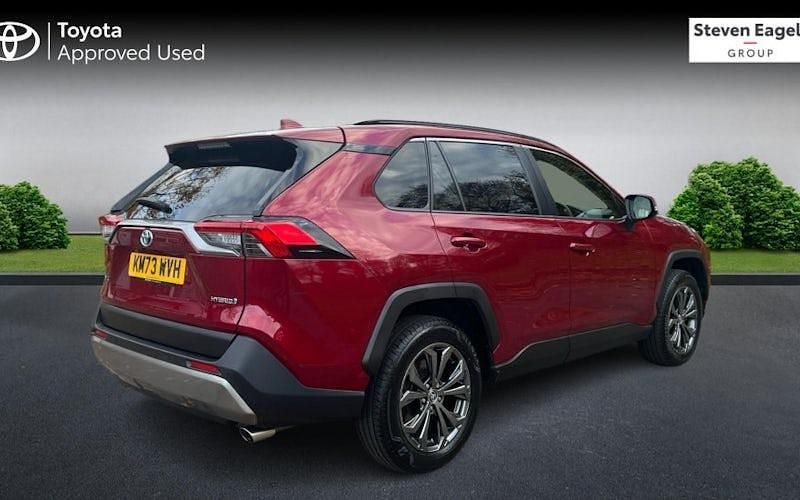 Used Toyota RAV4 Design 218 HP (160 kW) 2025 Estate