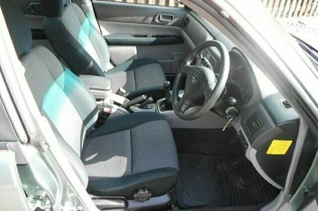 Begagnad Subaru Forester 2006 SUV