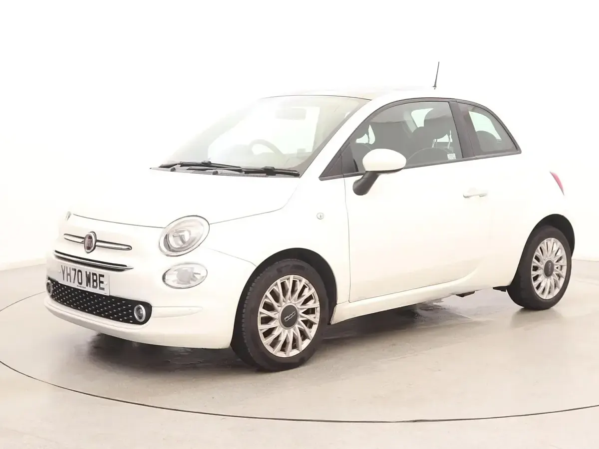 Used Fiat 500 Lounge 70 HP (51 kW) 2020 White Hatchback