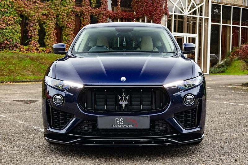 Used Maserati Levante 350 HP (257 kW) 2018 Blue SUV