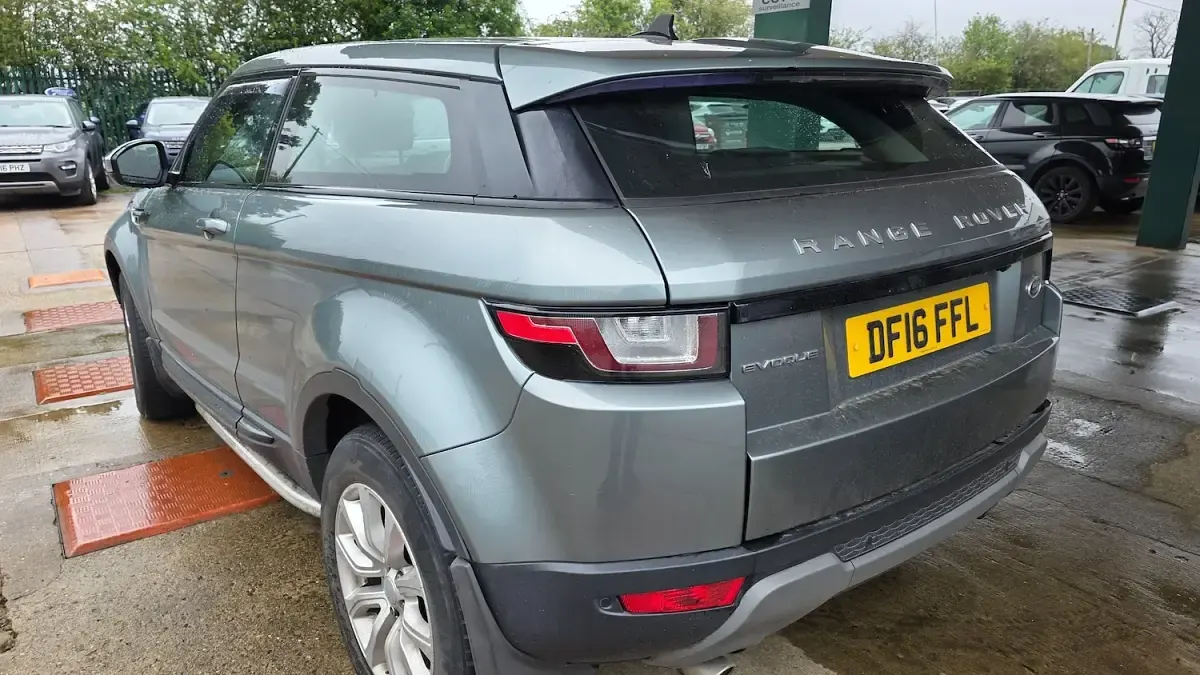 Used Land Rover Range Rover evoque SE 180 HP (132 kW) 2016 Grey Coupe