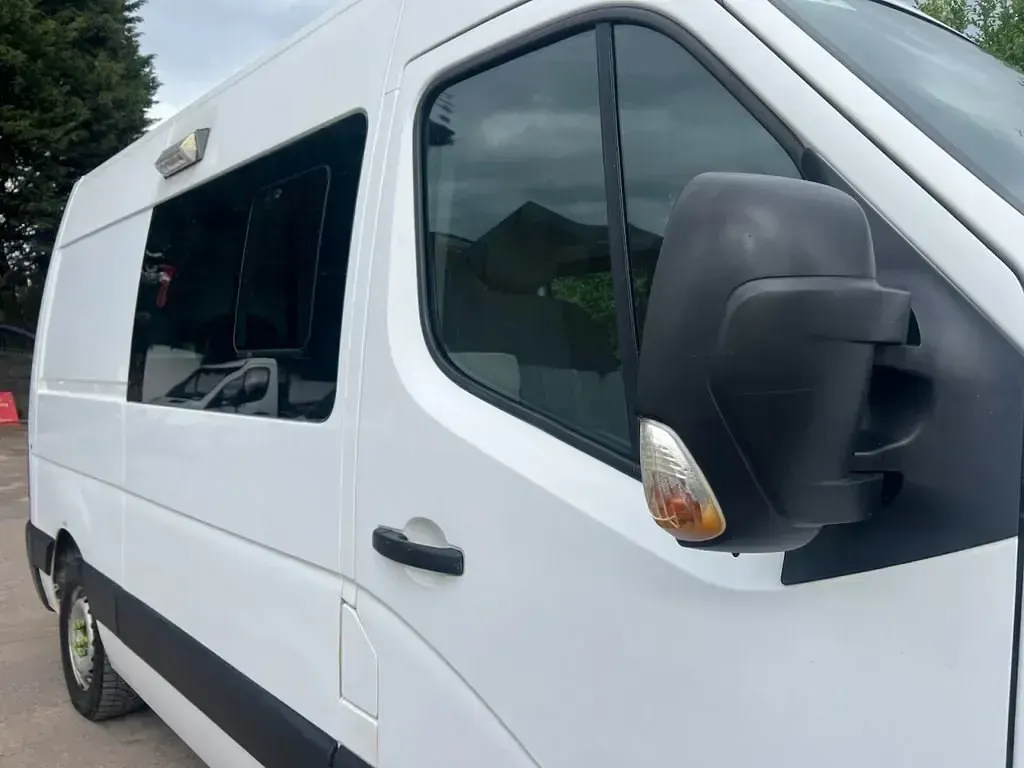 Begagnad Vauxhall Movano 130 HK (95 kW) 2019 Vit Minibuss