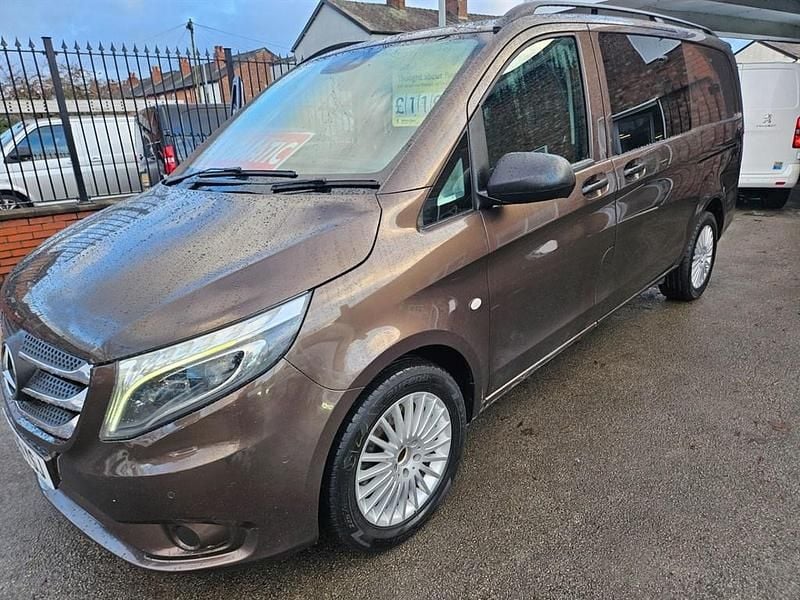 Usado Mercedes Vito 2015 Castanho Van