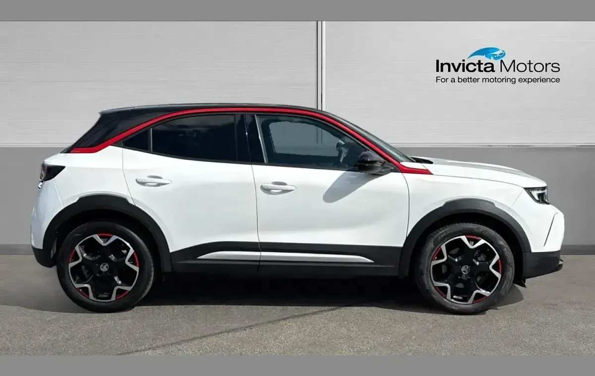 Used Vauxhall Mokka 100 kW (136 HP) 2024 White jade gloss SUV