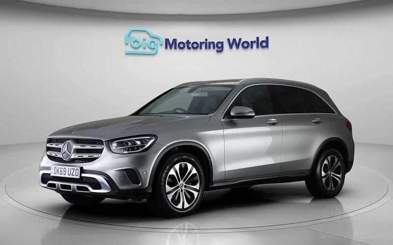 Used Mercedes GLC220 194 HP (142 kW) 2019 Silver Estate