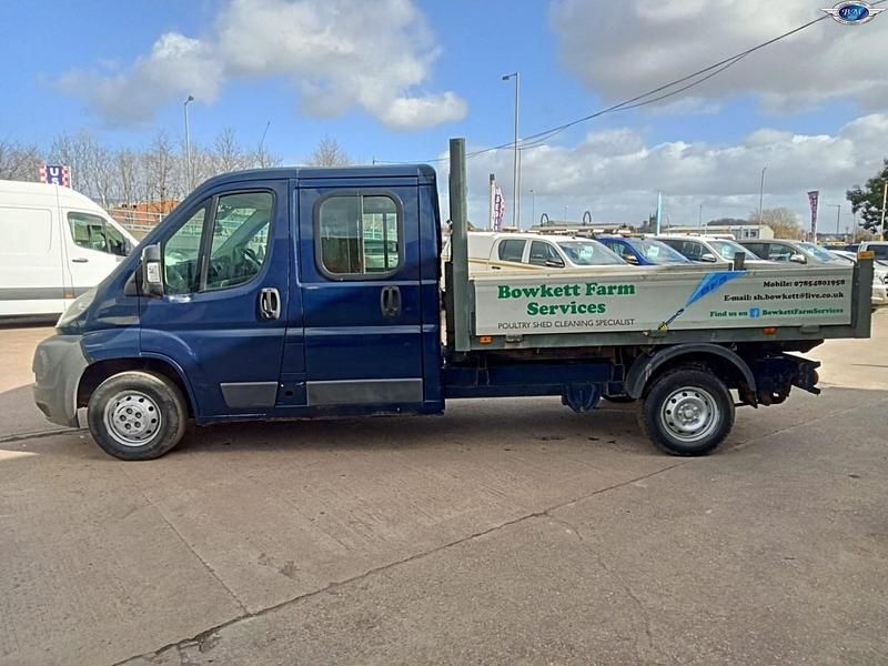 Begagnad Peugeot Boxer 2013 Blå Van