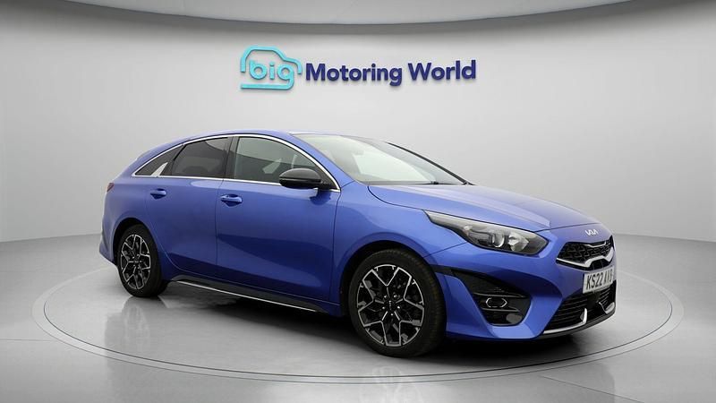 Used 2022 Kia ProCeed 2 Hatchback | £16,600 (Fair price) - Image 1/4
